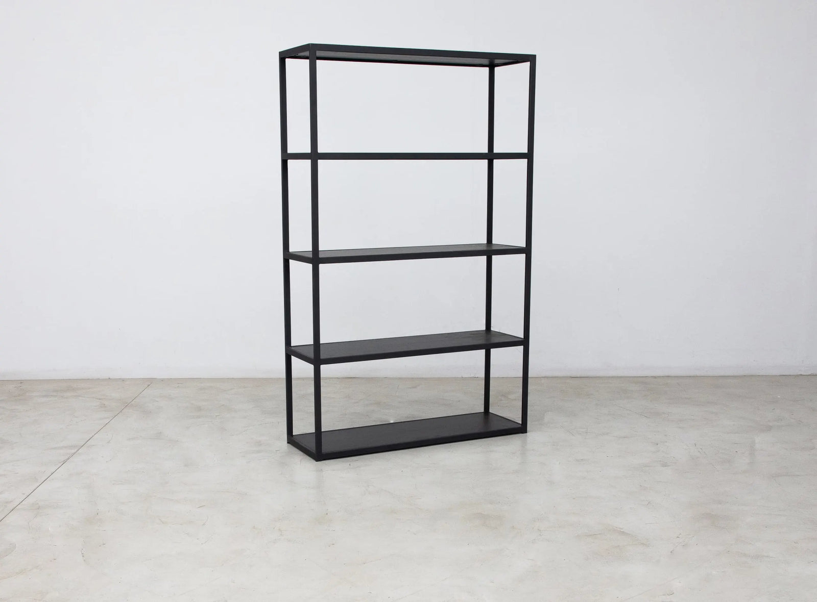 Avery - Bookshelf