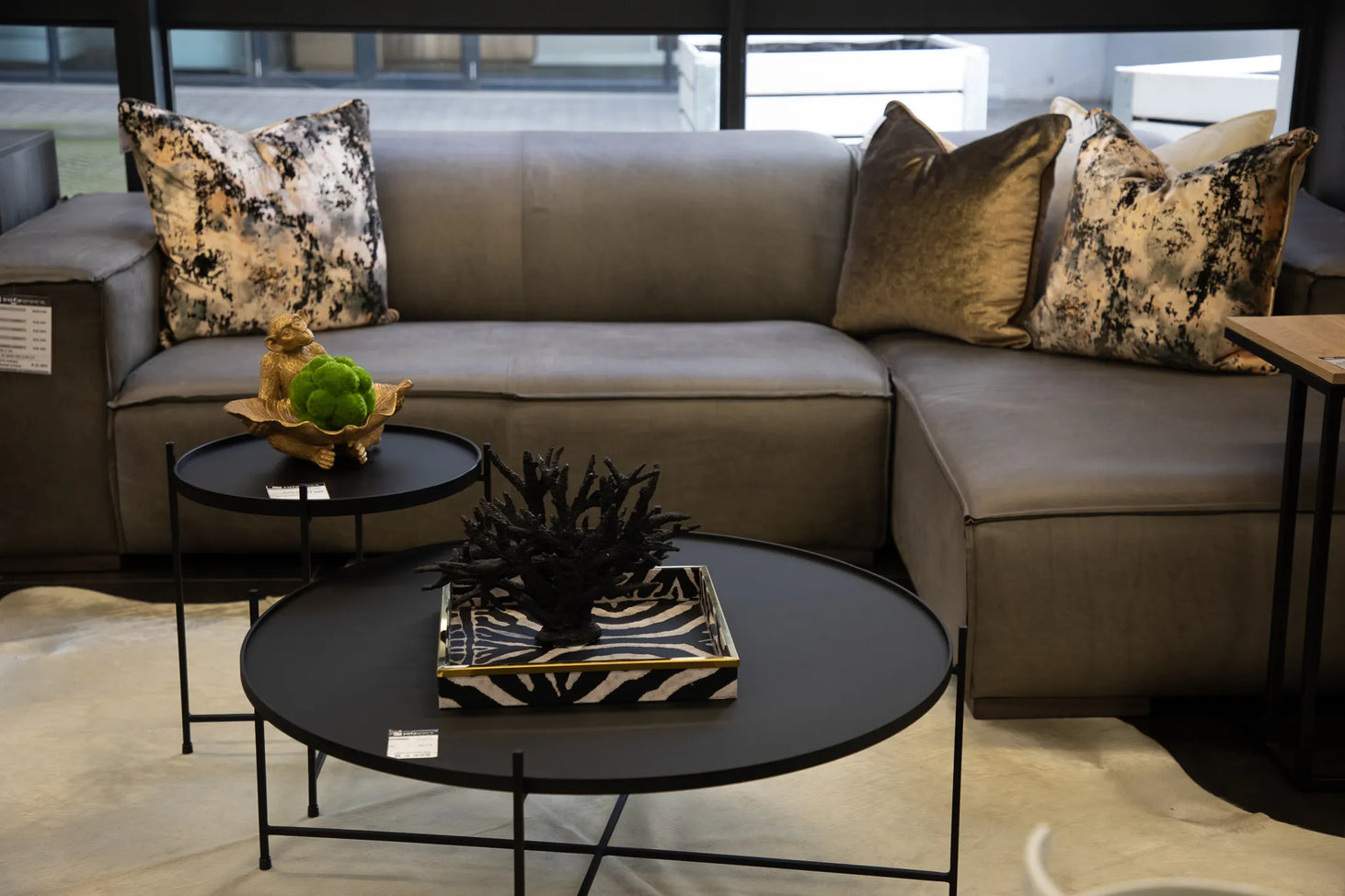 Floating - Coffee Table - Metal Top