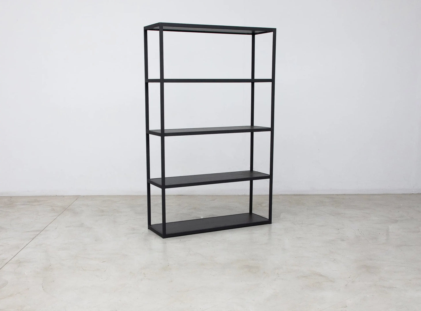 Avery - Bookshelf